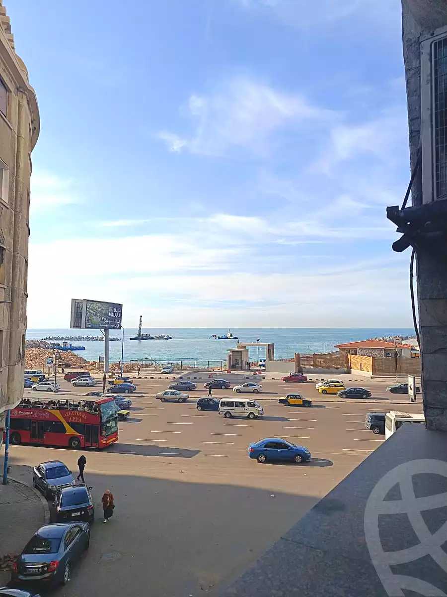 https://aqarmap.com.eg/ar/listing/6651229-for-sale-alexandria-lauran-mohammed-al-eqbal-st
