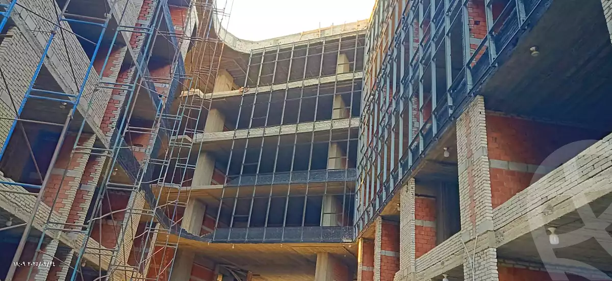 https://aqarmap.com.eg/en/listing/6651492-for-sale-cairo-el-sheikh-zayed-city-compounds-101-mall