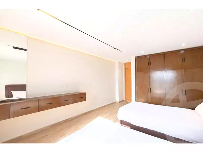 https://aqarmap.com.eg/en/listing/6652398-for-rent-cairo-new-cairo-compounds-hyde-park-centre-ville-hyde-park