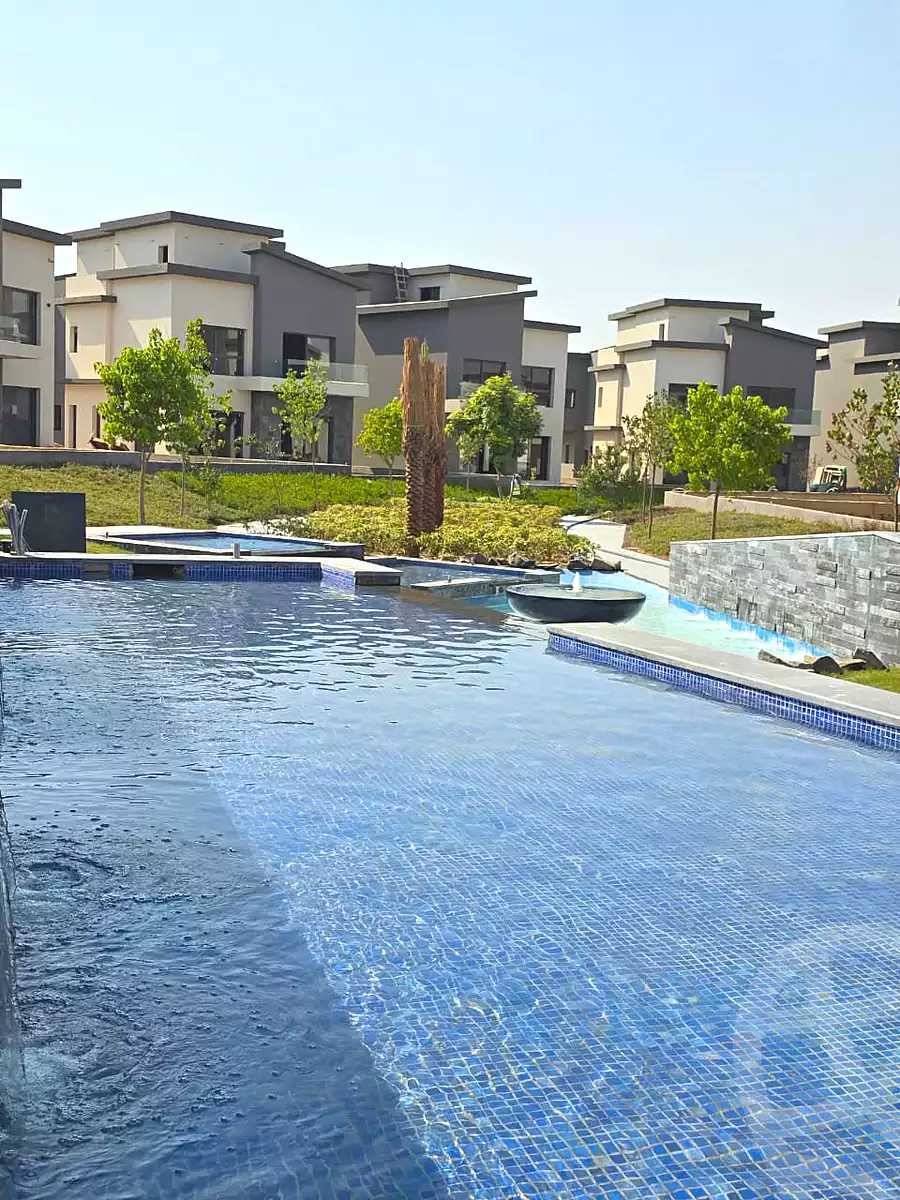 https://aqarmap.com.eg/ar/listing/6652407-for-sale-cairo-new-cairo-compounds-kmbwnd-kryk-twn-il-cazar