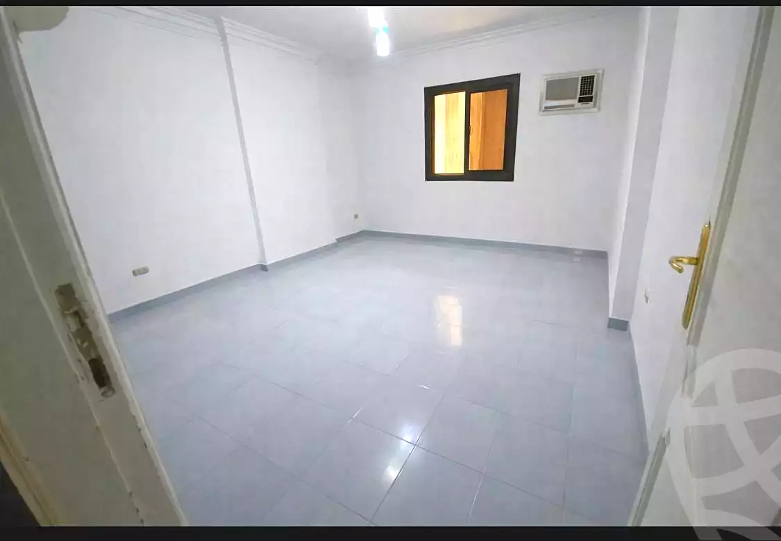 https://aqarmap.com.eg/ar/listing/3700490-for-sale-cairo-el-maadi-degla-street-200