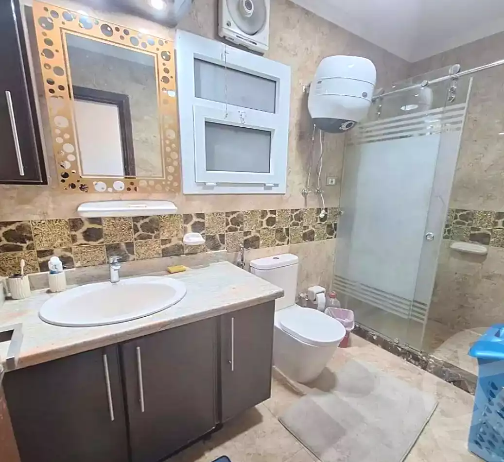 https://aqarmap.com.eg/ar/listing/6652642-for-sale-alexandria-camp-cesar-el-gaish-rd