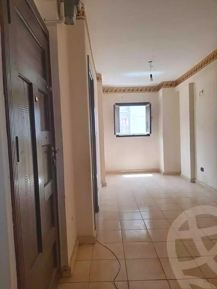 https://aqarmap.com.eg/ar/listing/6652739-for-sale-alexandria-moharram-bey-ibn-zahroon-st