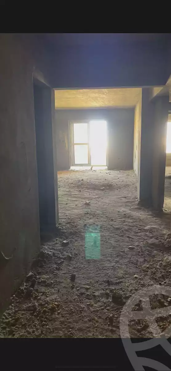 https://aqarmap.com.eg/en/listing/6653681-for-sale-cairo-el-sheikh-zayed-city-compounds-el-khamayel
