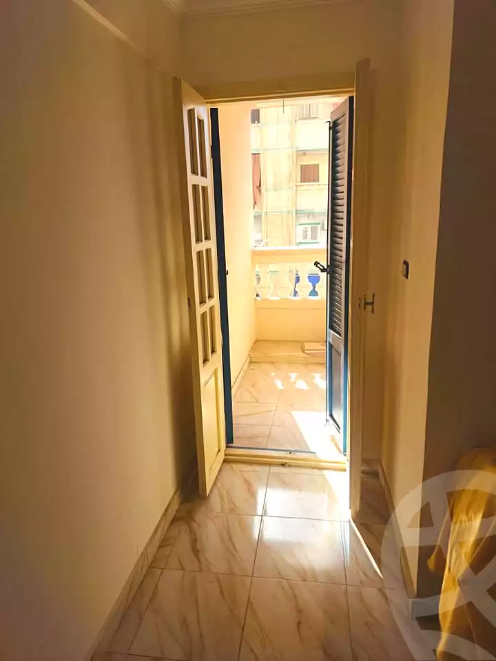 https://aqarmap.com.eg/ar/listing/6653770-for-sale-alexandria-sydy-bshr-sydy-bshr-bhry-khalil-hamada-st