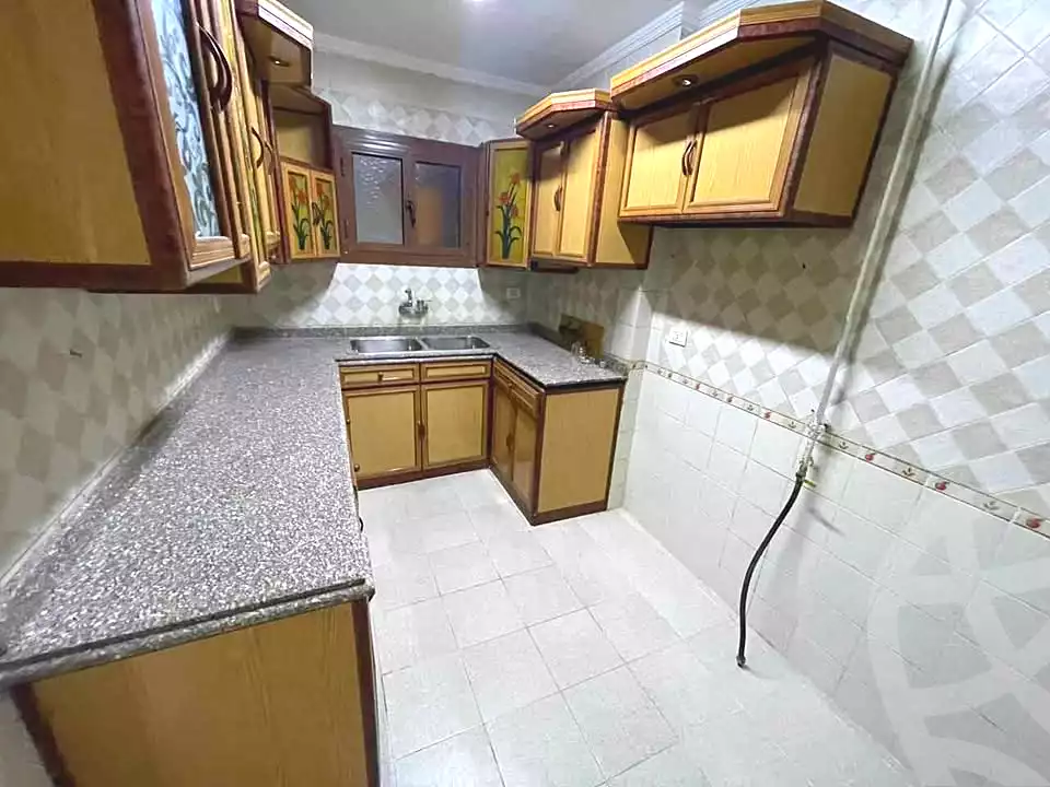 https://aqarmap.com.eg/ar/listing/6653986-for-rent-alexandria-glim