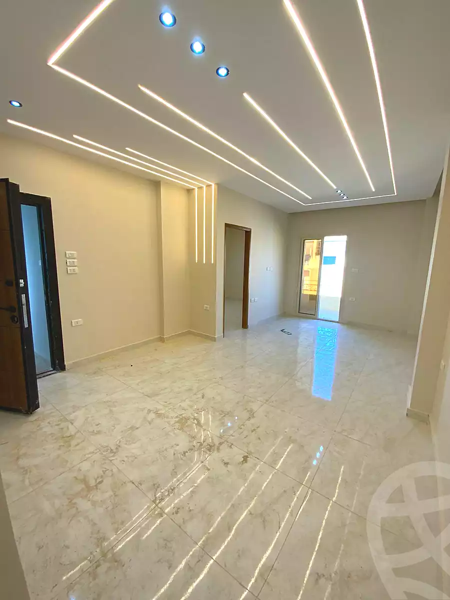 https://aqarmap.com.eg/en/listing/6654058-for-sale-cairo-6th-of-october-el-ahyaa-neighborhood-2nd-divided-from-al-kafrawei-st