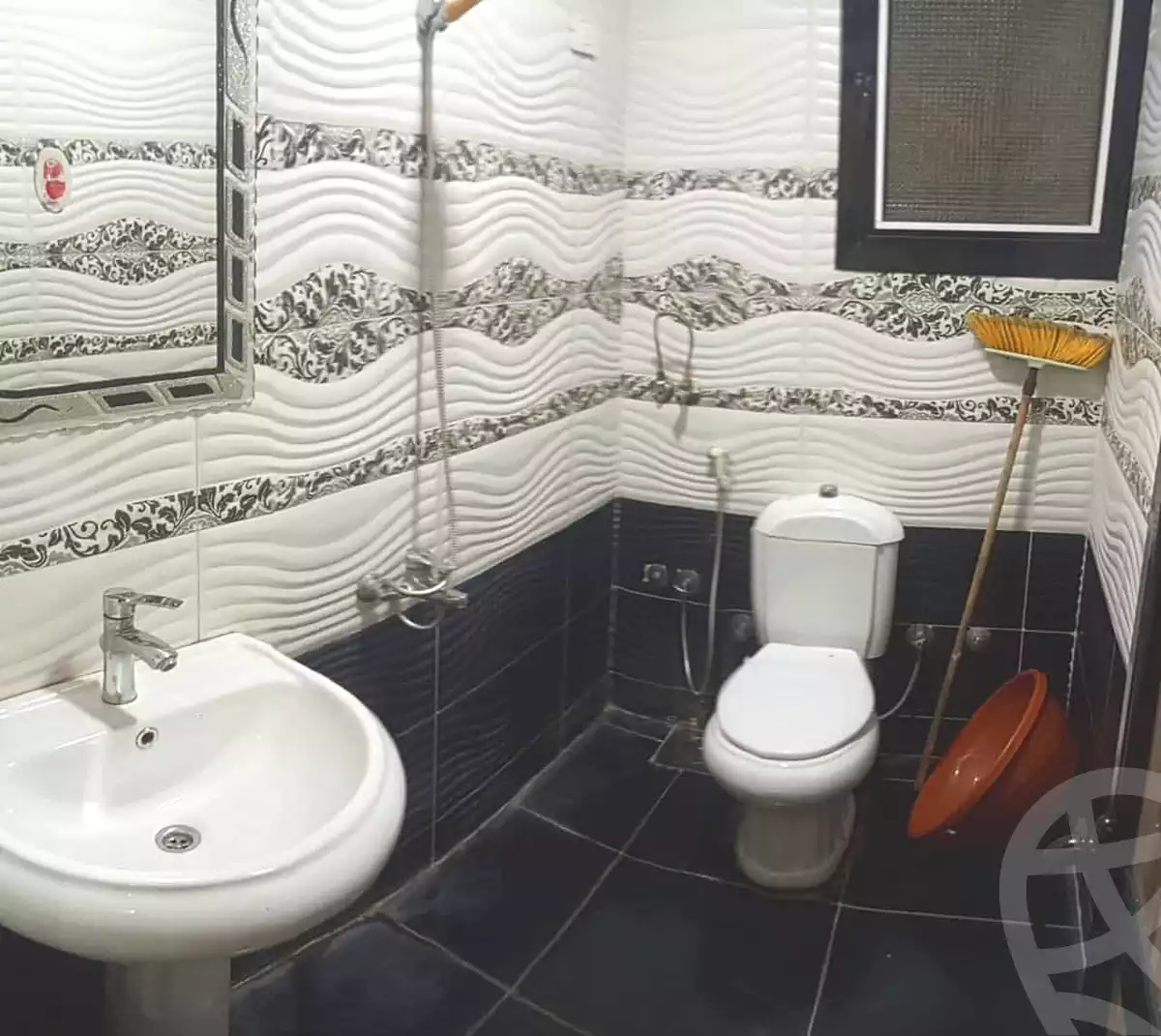https://aqarmap.com.eg/ar/listing/6654275-for-rent-cairo-helwan-lm-sr