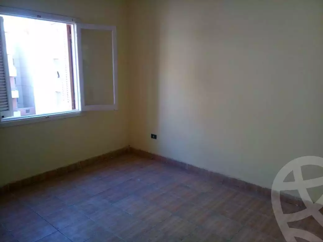 https://aqarmap.com.eg/ar/listing/6654606-for-sale-cairo-helwan-helwan-el-sharkeya-saleh-sobhy-st
