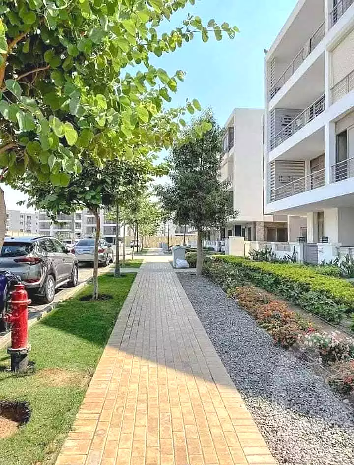 https://aqarmap.com.eg/en/listing/6655904-for-sale-cairo-new-cairo-compounds-sarai-esse-residence-sarai