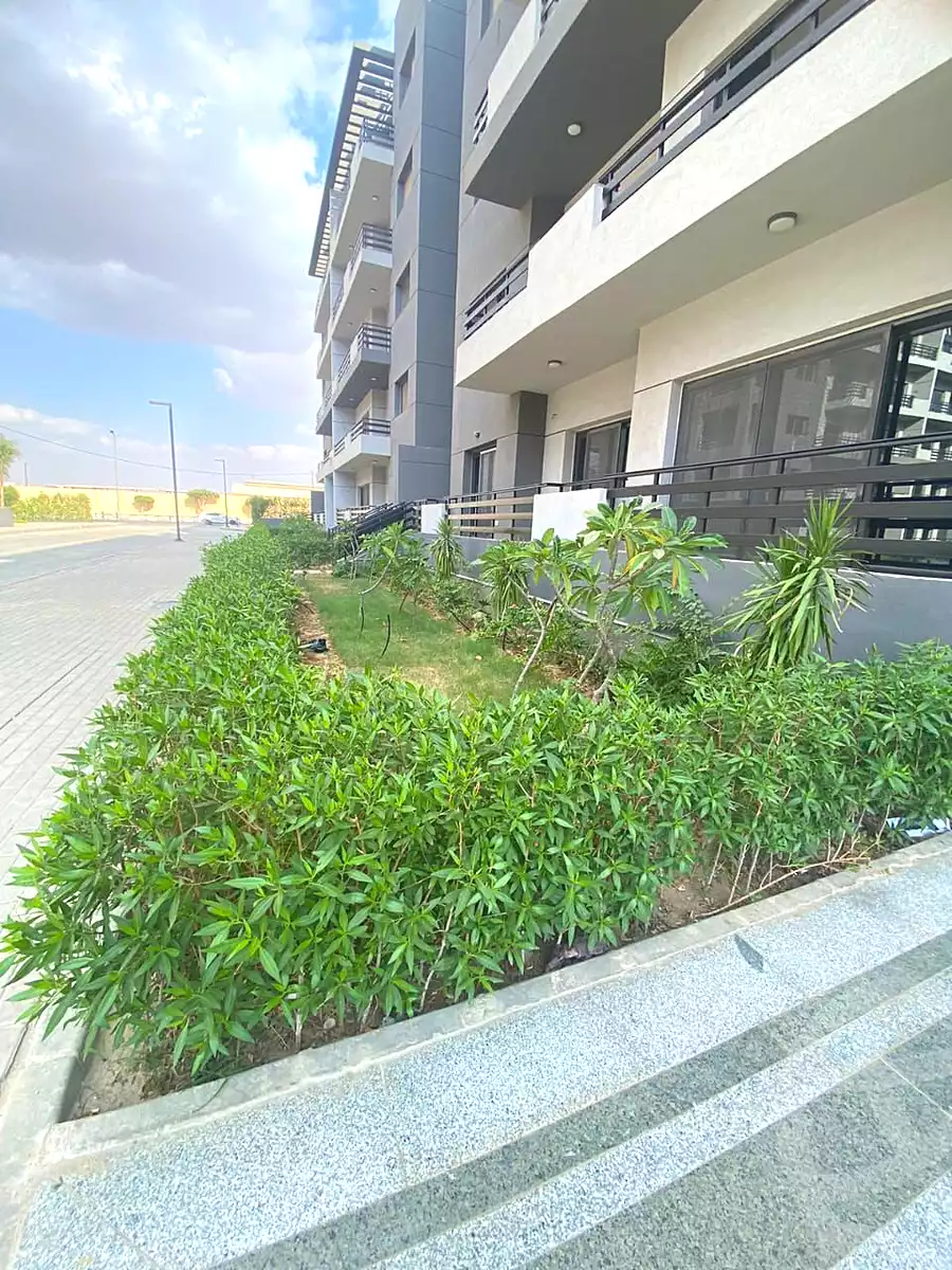 https://aqarmap.com.eg/ar/listing/6656375-for-sale-cairo-heliopolis-compounds-stoda-residence-il-cazar