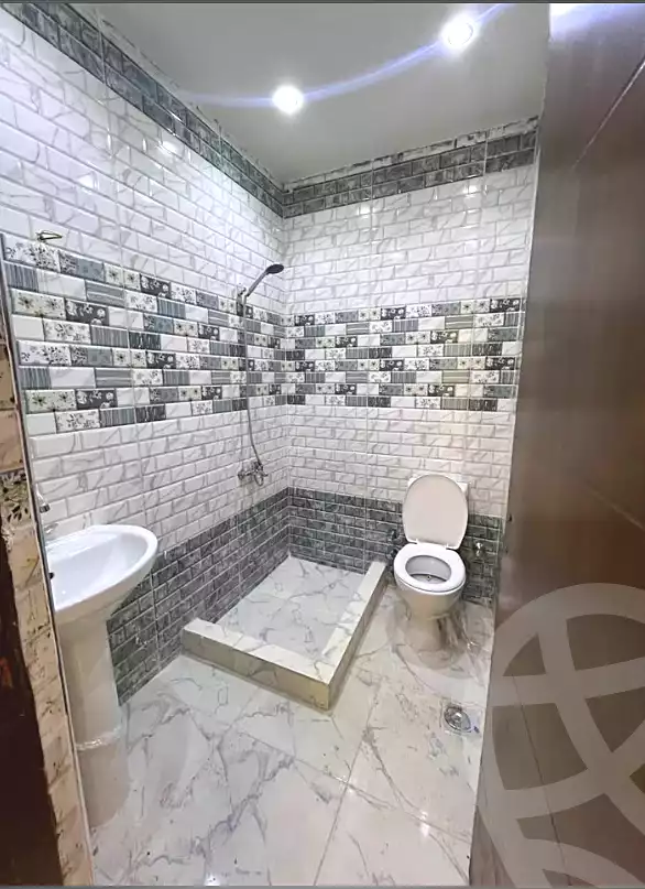 https://aqarmap.com.eg/en/listing/6657571-for-sale-alexandria-el-mandara-shr-jml-bd-lnsr