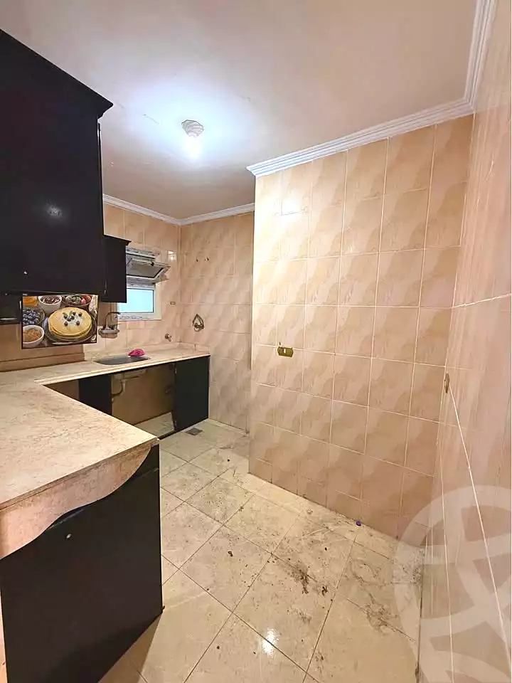 https://aqarmap.com.eg/ar/listing/6657980-for-sale-alexandria-sydy-bshr-sydy-bshr-bhry-gamal-abd-el-nasir-st