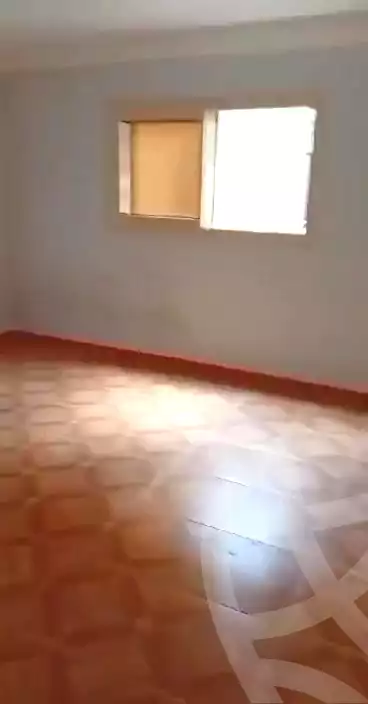 https://aqarmap.com.eg/ar/listing/6658870-for-sale-alexandria-ibrahimia-al-shahid-moafaq-abbad-hatata-st