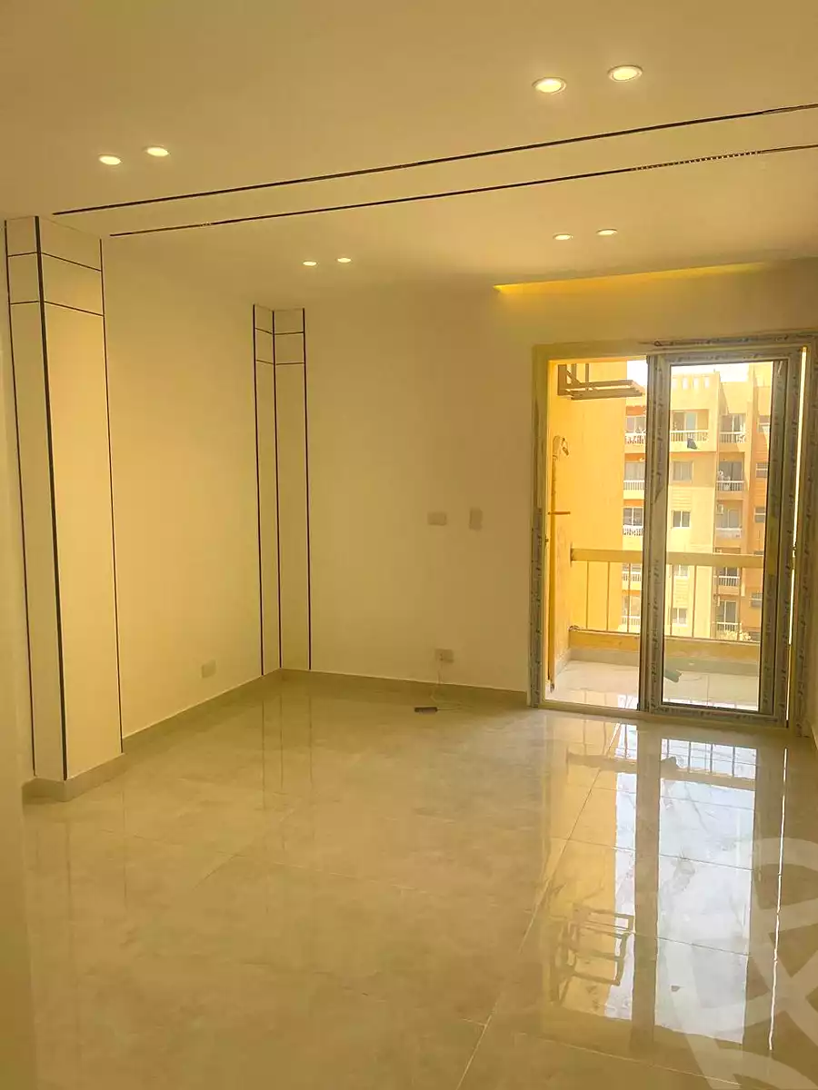https://aqarmap.com.eg/ar/listing/6659725-for-sale-cairo-6th-of-october-hadaeq-october-kmbwnd-fy-hdyq-ktwbr-ashgar-city