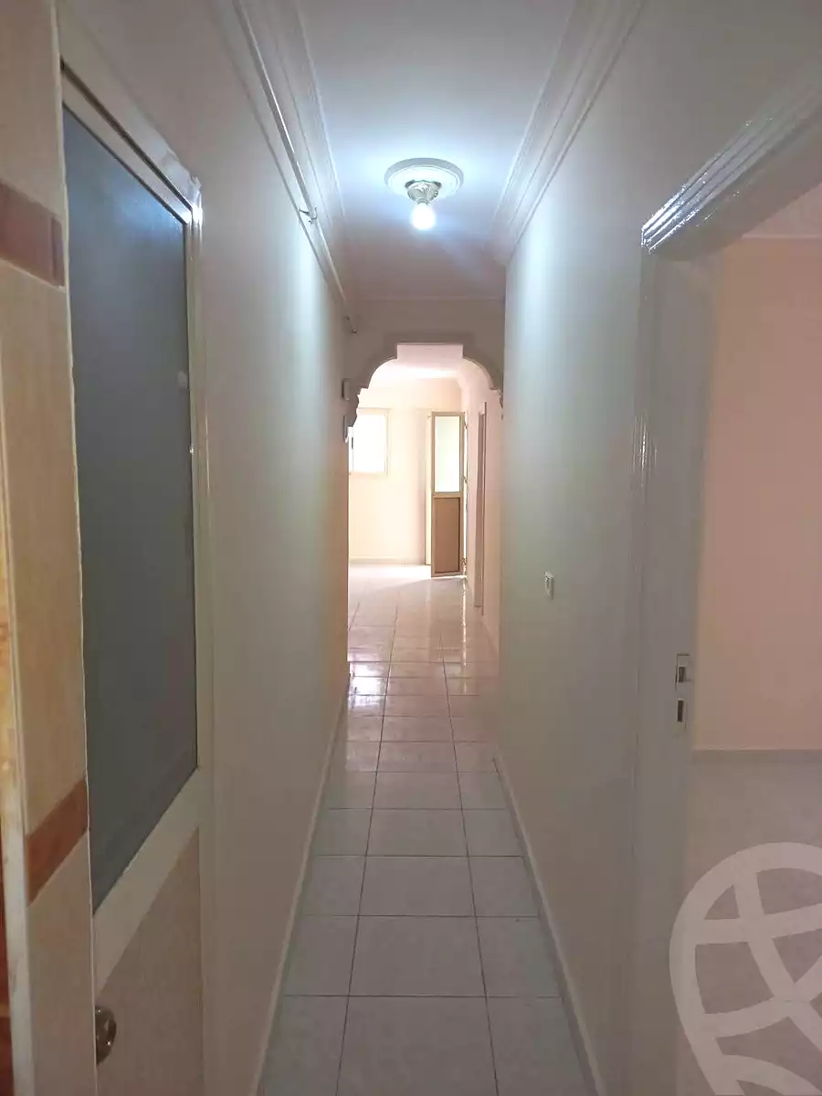 https://aqarmap.com.eg/ar/listing/6659764-for-rent-alexandria-el-asafra-shr-45
