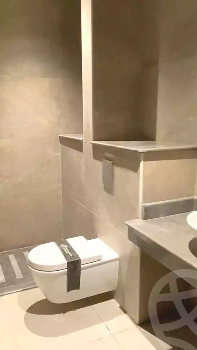 https://aqarmap.com.eg/en/listing/6659920-for-sale-cairo-el-sheikh-zayed-city-compounds-zyd-wr-llttwyr-z-tower