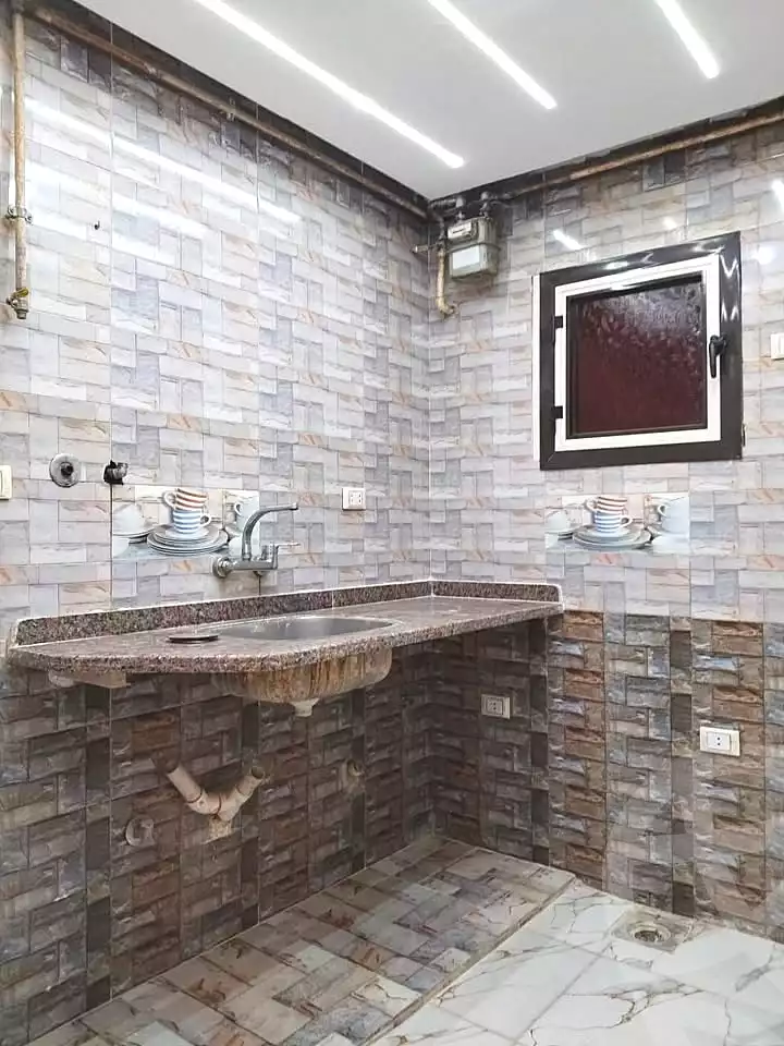 https://aqarmap.com.eg/ar/listing/6660087-for-sale-alexandria-l-jmy-lbytsh-ain-shams-st