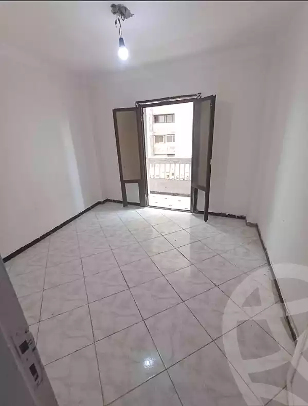 https://aqarmap.com.eg/ar/listing/6660155-for-sale-alexandria-sydy-bshr-sydy-bshr-bhry-shr-khld-bn-lwlyd