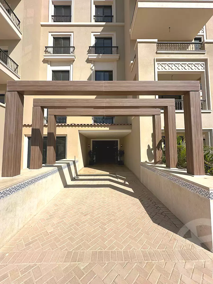 https://aqarmap.com.eg/ar/listing/6660193-for-sale-cairo-el-sheikh-zayed-city-compounds-kmbwnd-fyldj-wyst-dr-llttwyr