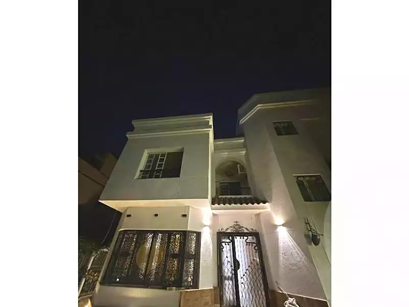https://aqarmap.com.eg/ar/listing/6661979-for-rent-cairo-new-cairo-lrhb-city-phase-1-ahmed-rami-st