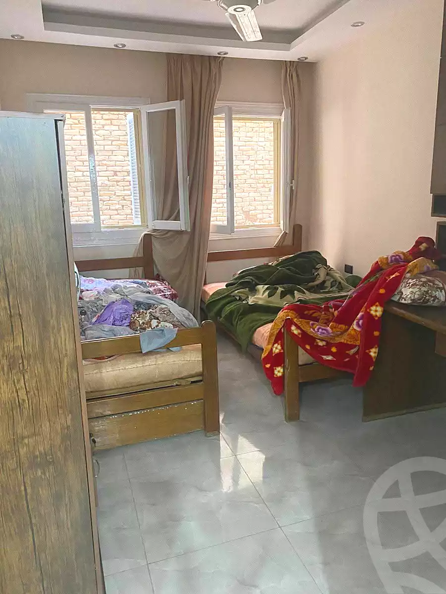 https://aqarmap.com.eg/en/listing/6662225-for-sale-cairo-helwan-el-shareaa-el-sharby-st