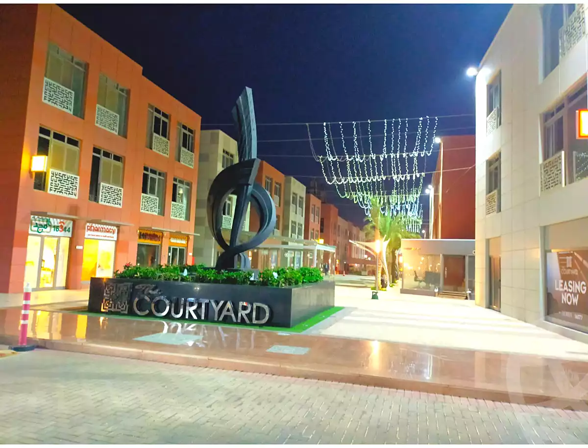 https://aqarmap.com.eg/ar/listing/6663177-for-sale-cairo-el-sheikh-zayed-city-compounds-the-courtyard-mall-dorra