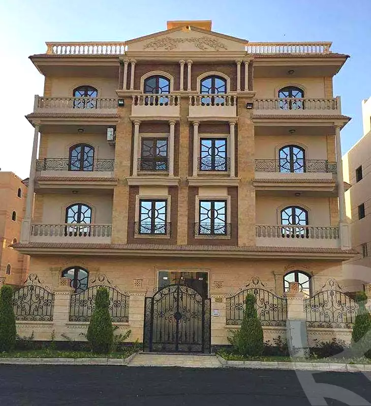https://aqarmap.com.eg/ar/listing/6663709-for-sale-cairo-el-sheikh-zayed-city-el-hay-elsades-ashaer