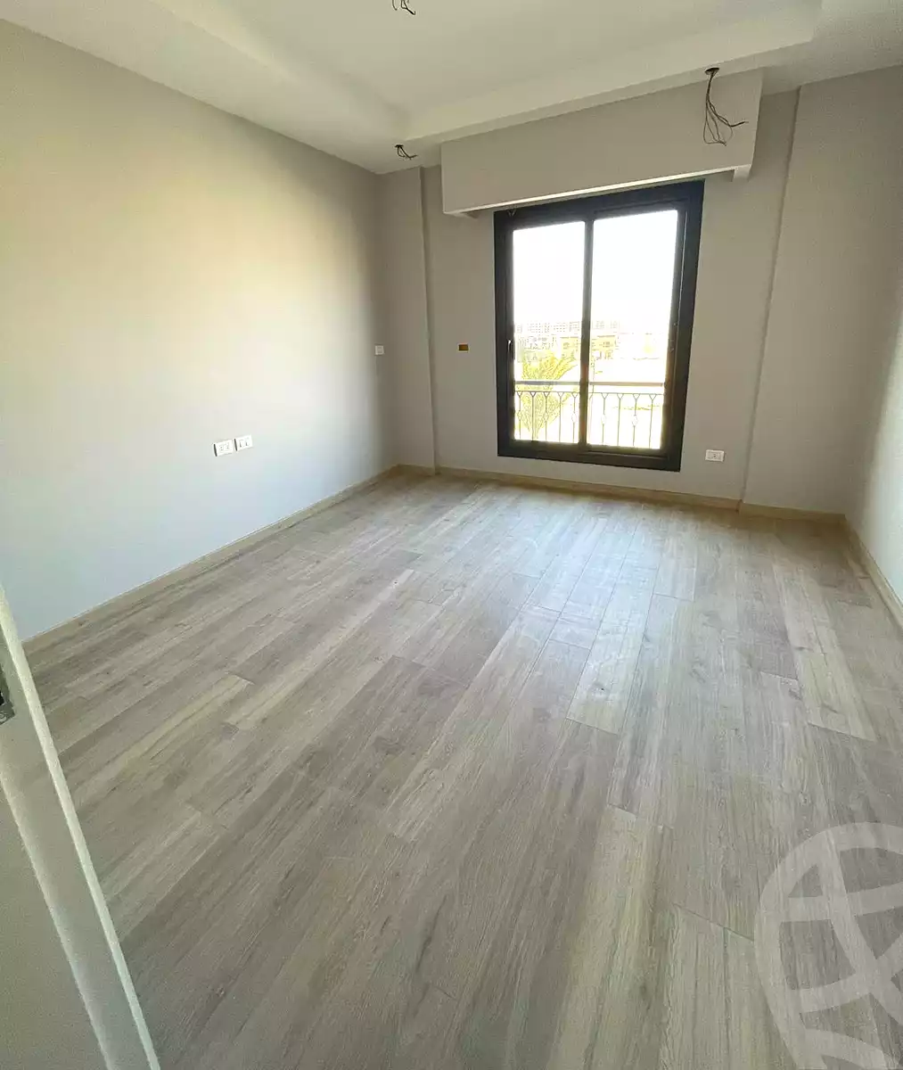 https://aqarmap.com.eg/ar/listing/6663904-for-sale-cairo-el-sheikh-zayed-city-compounds-kmbwnd-fyldj-wyst-dr-llttwyr