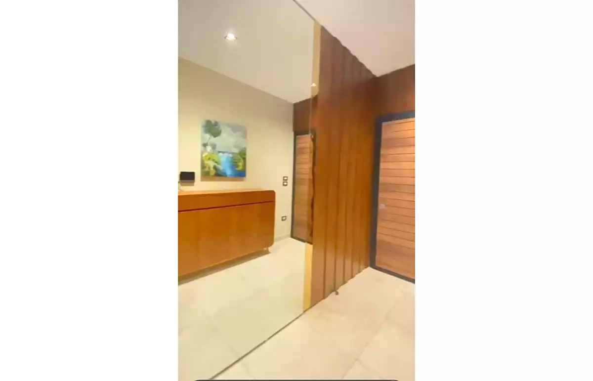 https://aqarmap.com.eg/ar/listing/6663966-for-sale-cairo-6th-of-october-compounds-cleopatra-square