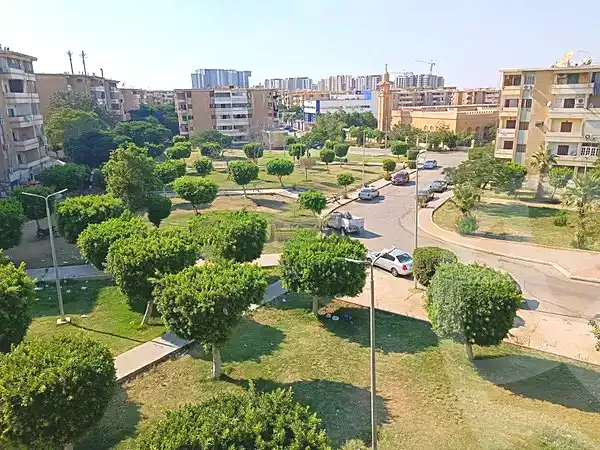 https://aqarmap.com.eg/en/listing/6664435-for-sale-cairo-el-sheikh-zayed-city-el-hay-elawel-street-10