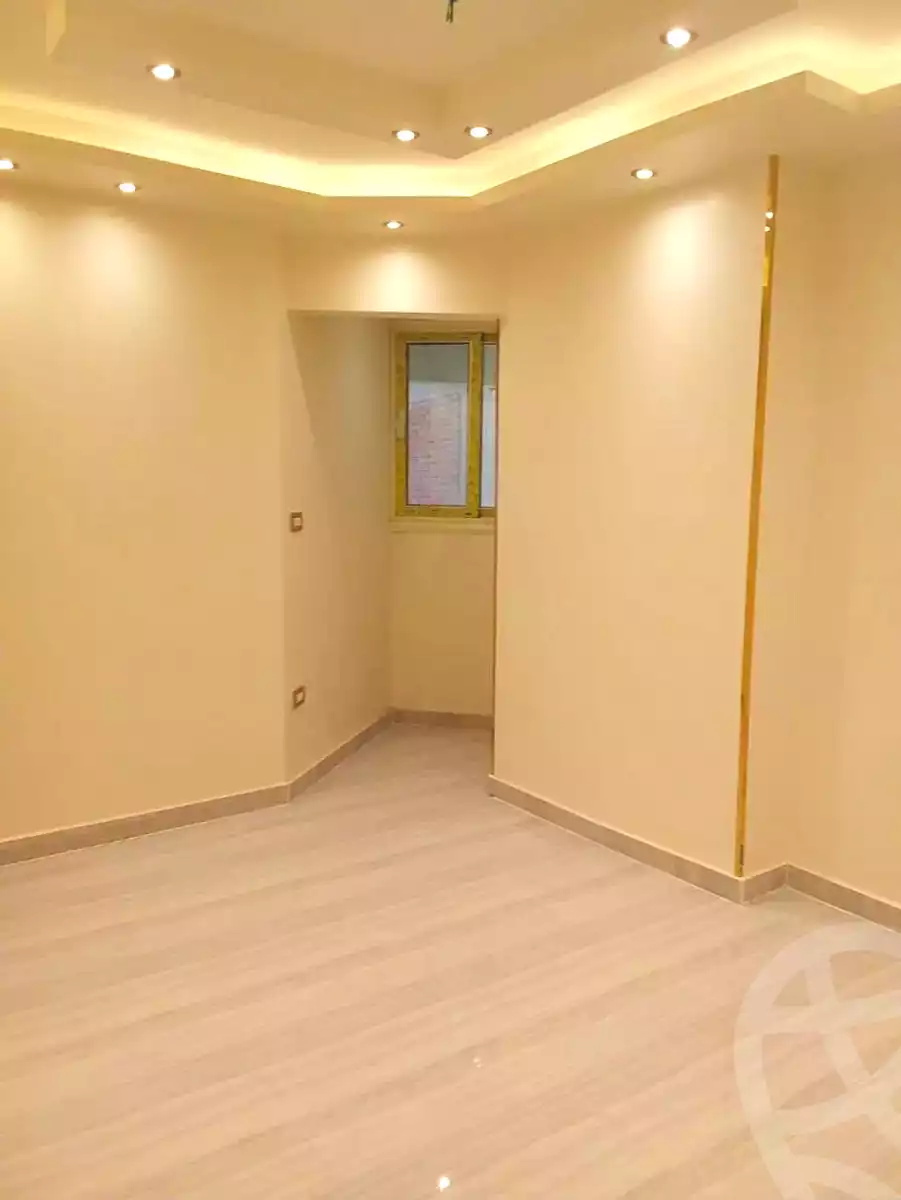 https://aqarmap.com.eg/ar/listing/6666630-for-sale-alexandria-new-miami-mostafa-kamel-sttt