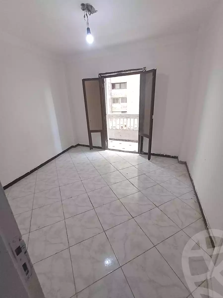 https://aqarmap.com.eg/en/listing/6666929-for-sale-alexandria-sydy-bshr-sydy-bshr-bhry-shr-khld-bn-lwlyd