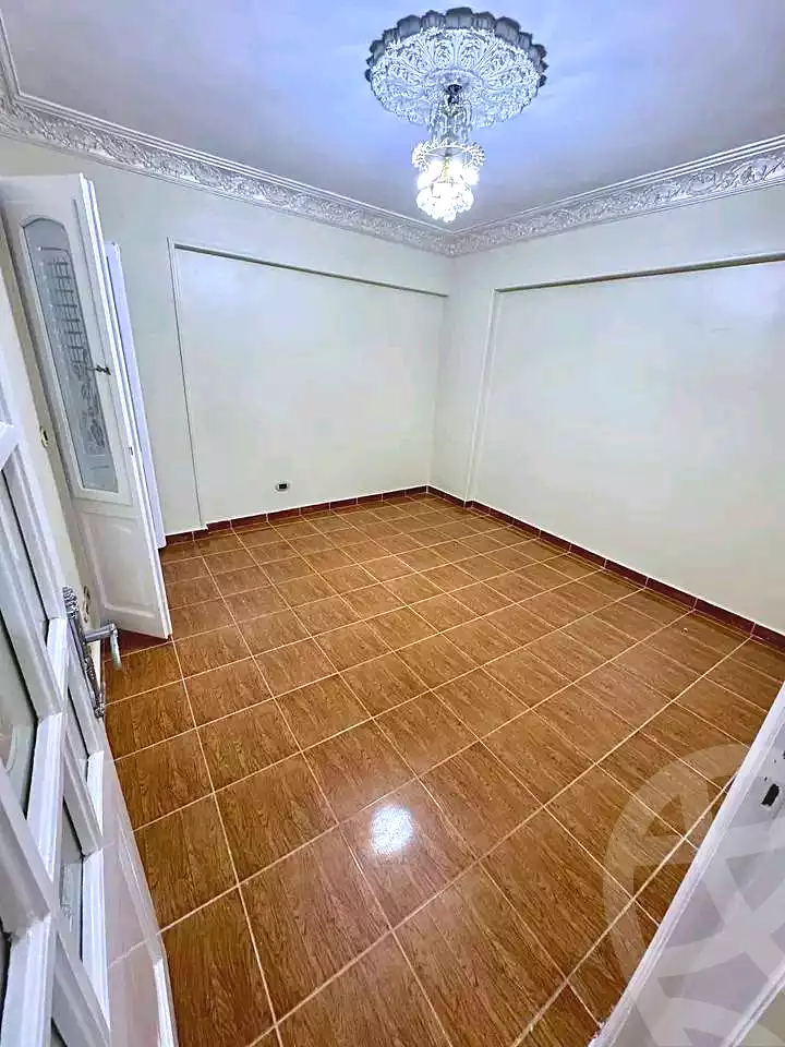 https://aqarmap.com.eg/ar/listing/6667851-for-sale-alexandria-el-asafra-l-sfr-bhry