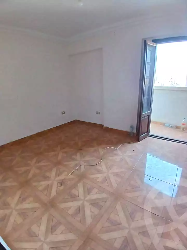 https://aqarmap.com.eg/en/listing/6667899-for-sale-alexandria-el-asafra-seyam-st