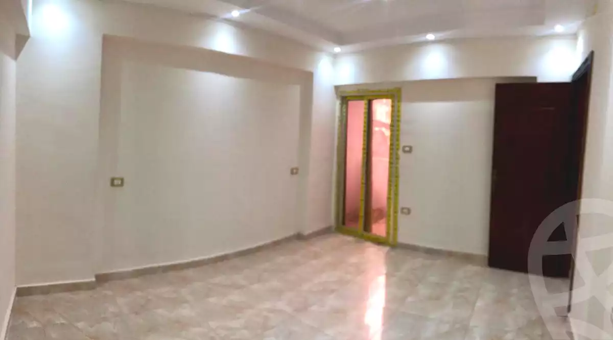 https://aqarmap.com.eg/ar/listing/6668784-for-sale-alexandria-miami-el-gaish-rd-st