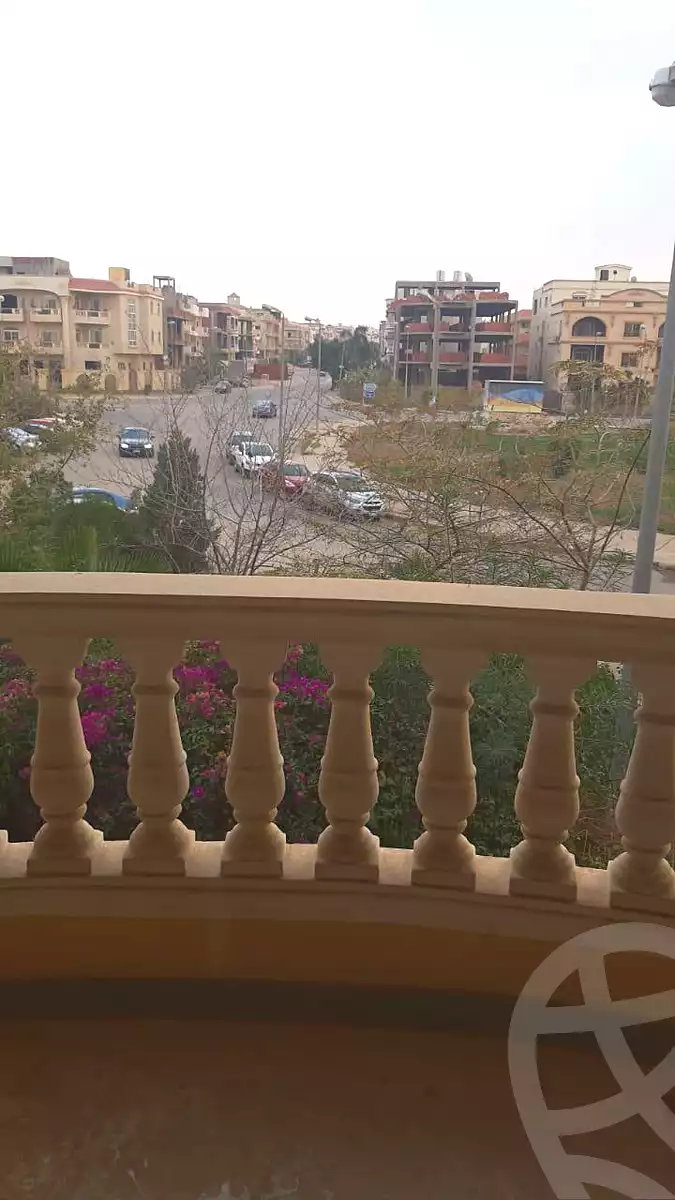 https://aqarmap.com.eg/ar/listing/6668859-for-sale-cairo-new-cairo-ganob-el-akadamiya-south-academy-b-taha-hussein-st