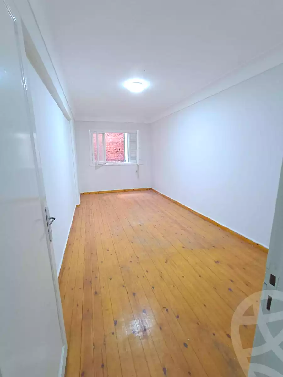 https://aqarmap.com.eg/ar/listing/6668968-for-sale-alexandria-miami-abou-el-arab-st