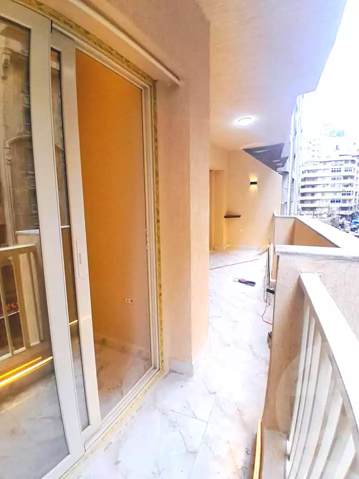 https://aqarmap.com.eg/ar/listing/6670088-for-sale-alexandria-el-asafra-l-sfr-bhry