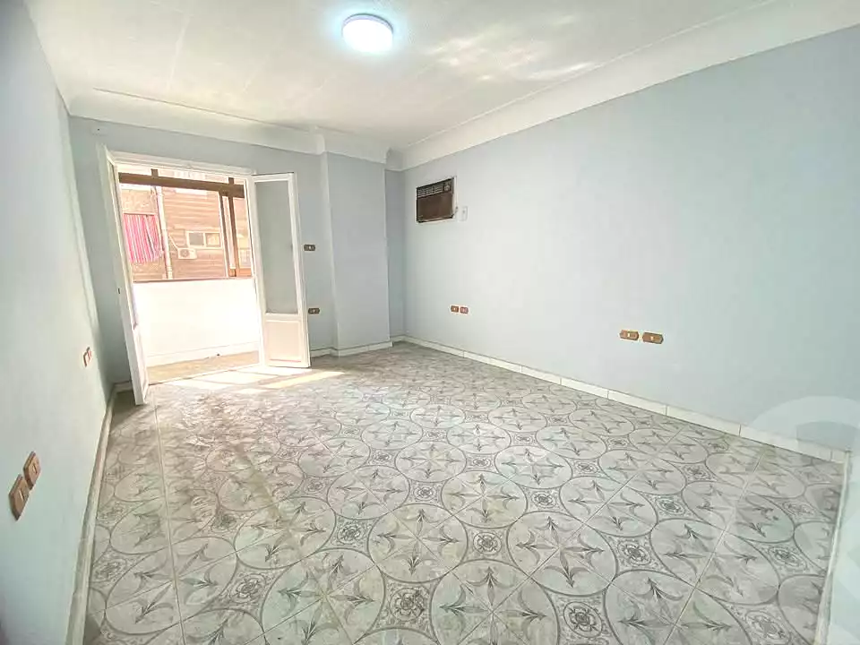 https://aqarmap.com.eg/ar/listing/6670191-for-sale-alexandria-sydy-bshr-sydy-bshr-bhry-gamal-abd-el-nasir-st