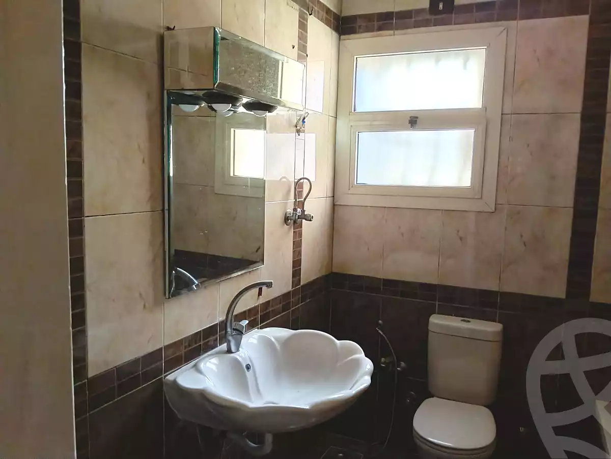 https://aqarmap.com.eg/ar/listing/6671401-for-sale-cairo-el-sheikh-zayed-city-compounds-hadayek-el-mohandiseen