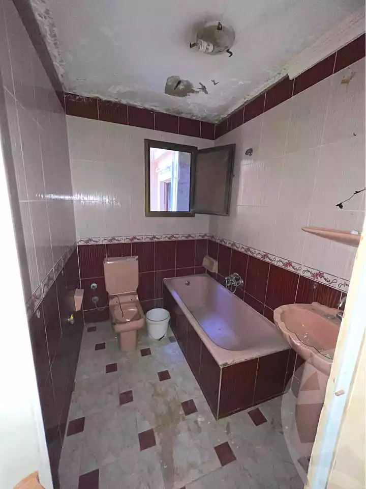 https://aqarmap.com.eg/en/listing/6671832-for-sale-alexandria-ganaklis