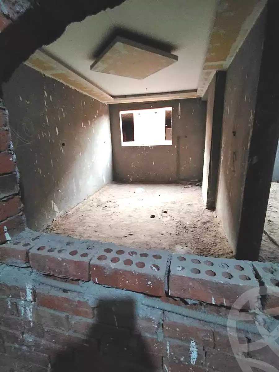 https://aqarmap.com.eg/en/listing/6672280-for-sale-cairo-helwan-hadayek-helwan-el-eshrein-st