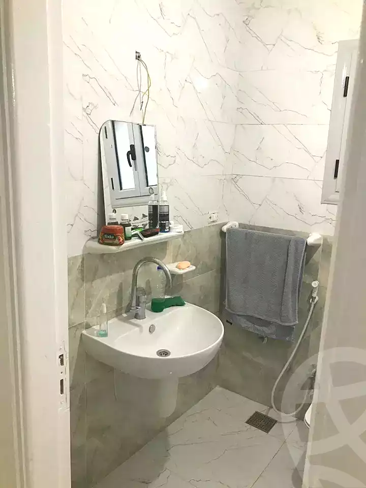 https://aqarmap.com.eg/ar/listing/6673210-for-sale-alexandria-zezenia