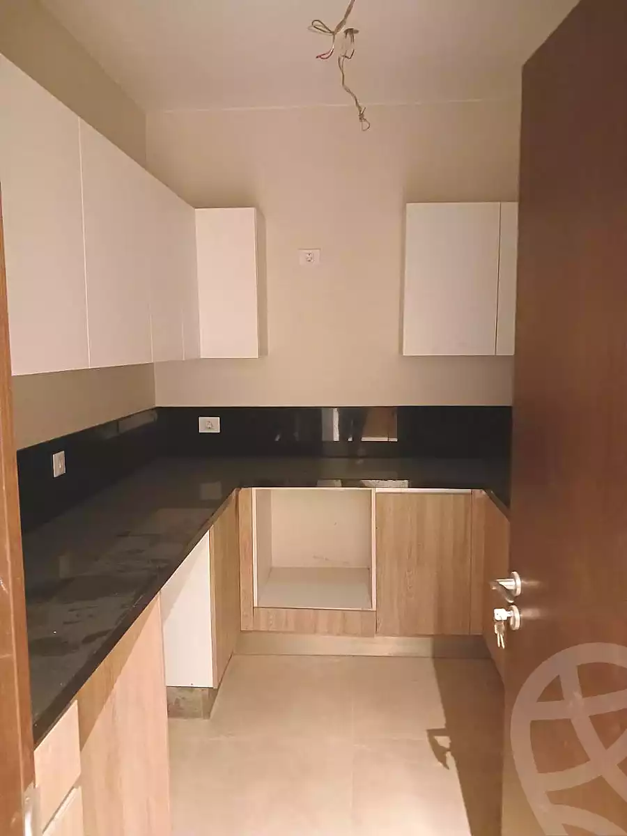 https://aqarmap.com.eg/ar/listing/6673763-for-rent-cairo-el-sheikh-zayed-city-compounds-zyd-wr-llttwyr-z-tower