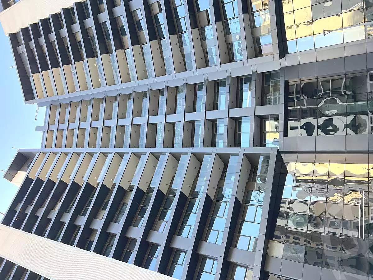 https://aqarmap.com.eg/ar/listing/6674722-for-rent-cairo-el-sheikh-zayed-city-compounds-zyd-wr-llttwyr-park-towers-zed-el-sheikh-zayed-compound