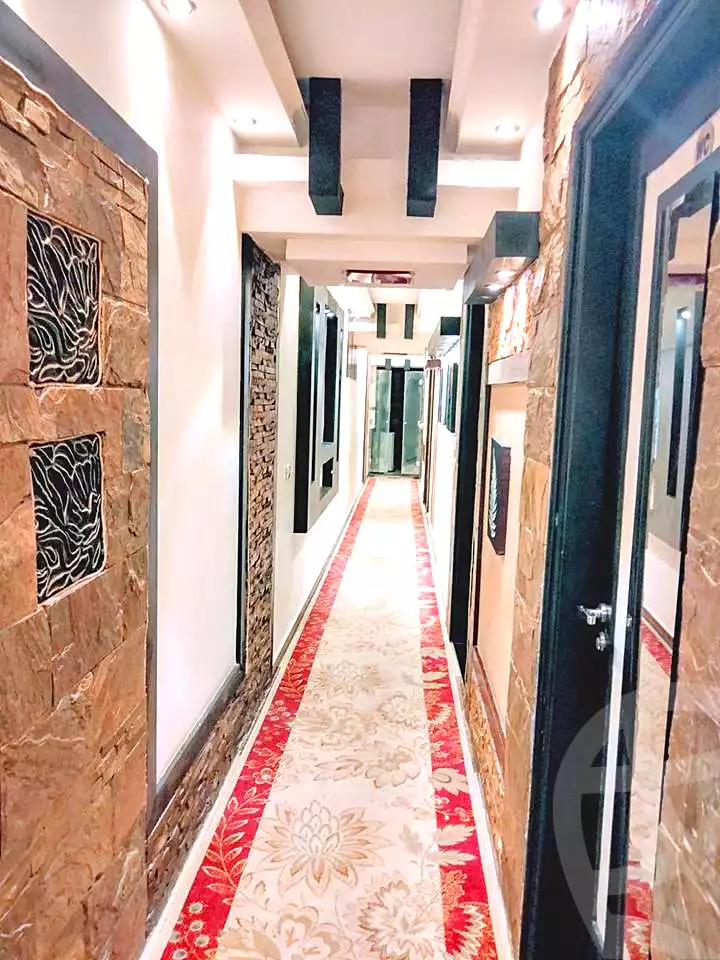 https://aqarmap.com.eg/ar/listing/6674941-for-sale-alexandria-lauran-shr-bw-qyr-tryq-lhry