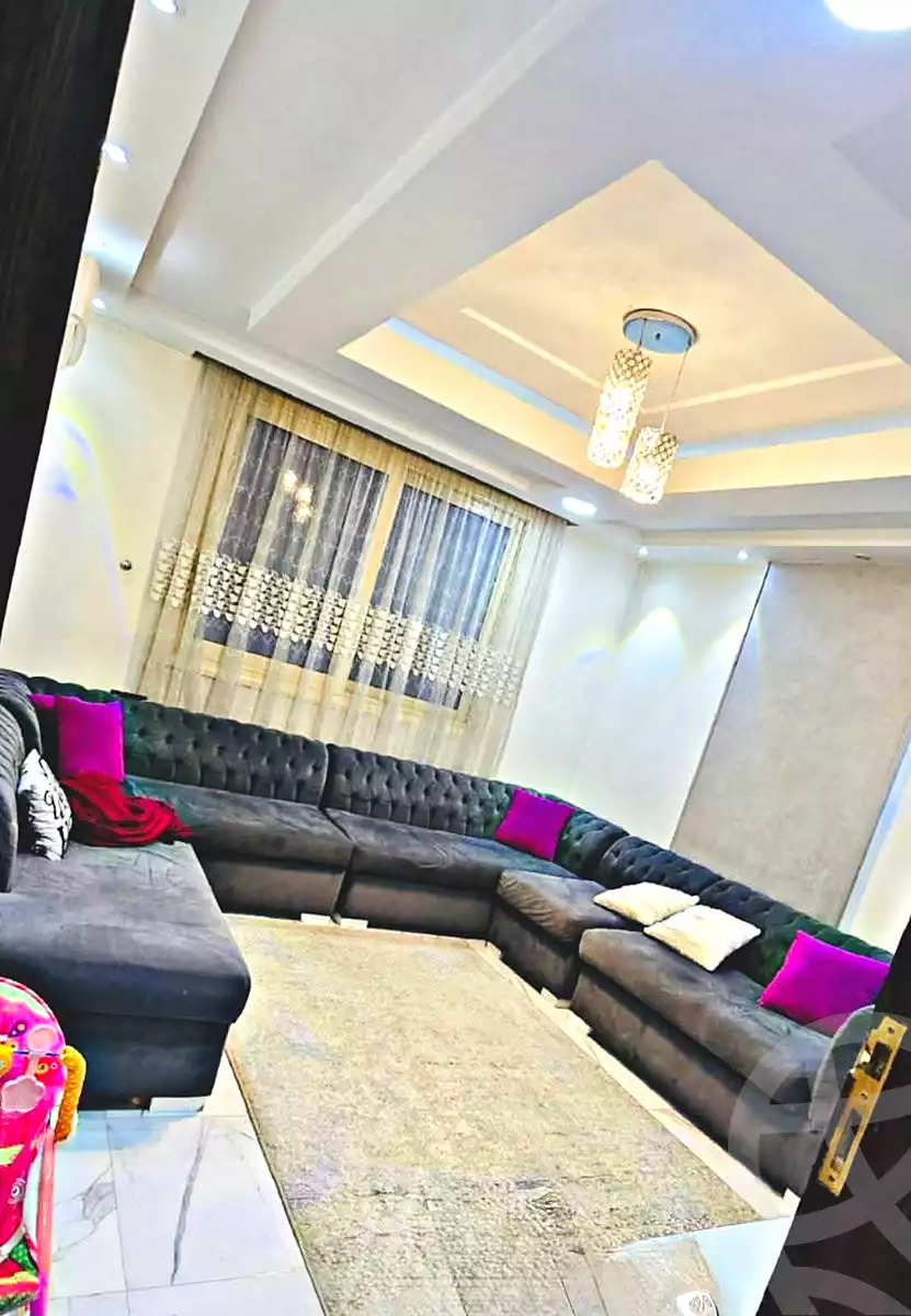 https://aqarmap.com.eg/ar/listing/6675796-for-sale-cairo-helwan-helwan-el-sharkeya-zaki-hawas-st