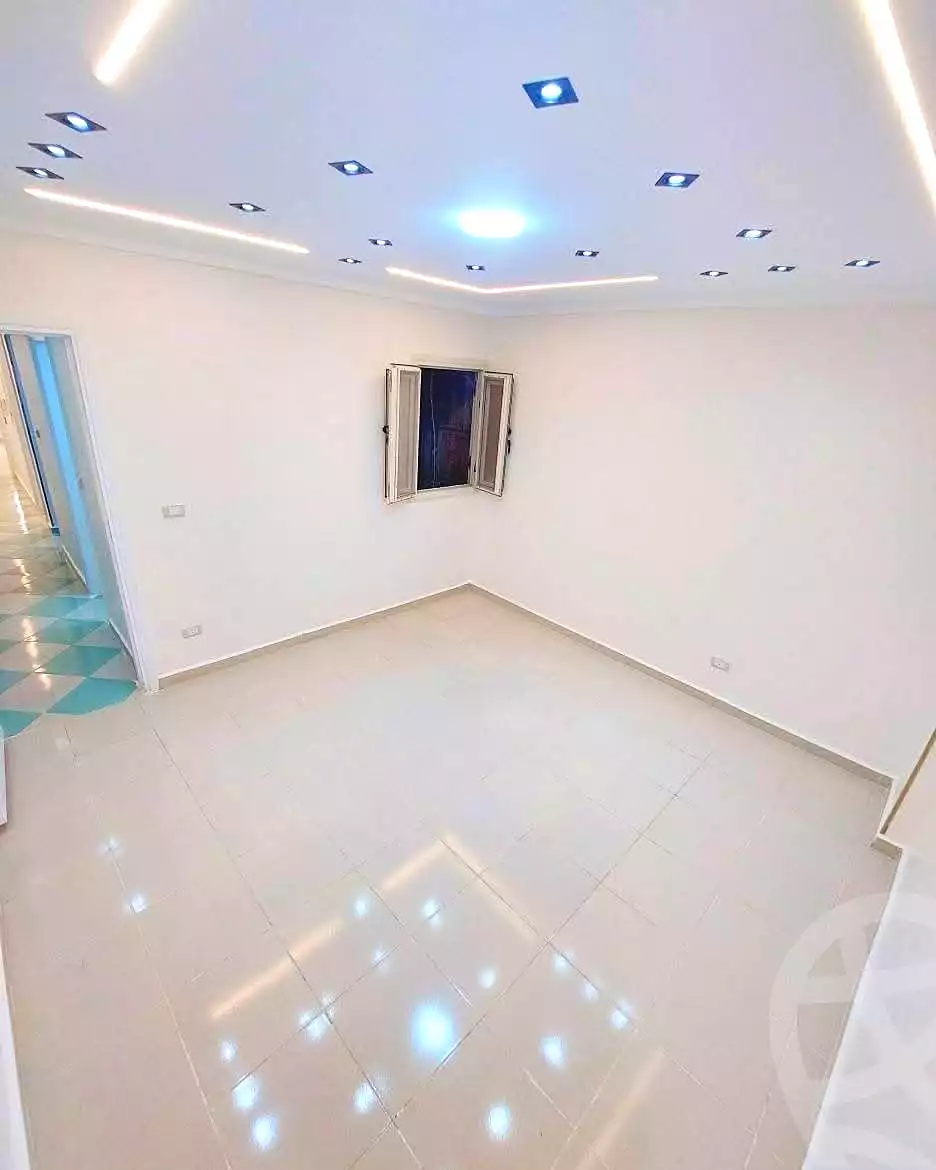 https://aqarmap.com.eg/ar/listing/6675825-for-sale-alexandria-sydy-bshr-sydy-bshr-bhry-shr-mhmwd-l-yswy