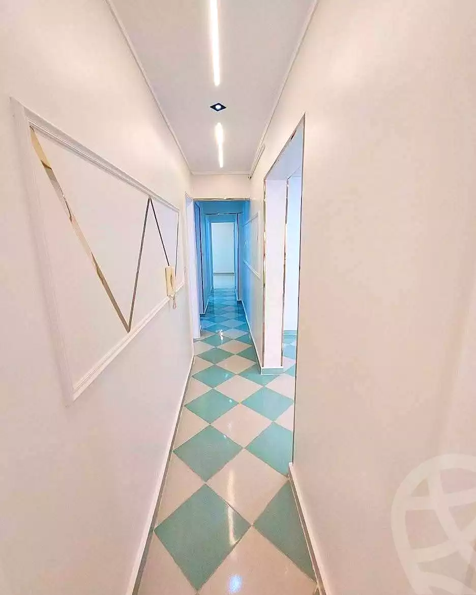 https://aqarmap.com.eg/ar/listing/6675825-for-sale-alexandria-sydy-bshr-sydy-bshr-bhry-shr-mhmwd-l-yswy